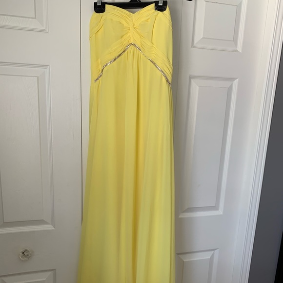 Pretty Maids Prom Dress- Size 6 - Picture 3 of 5